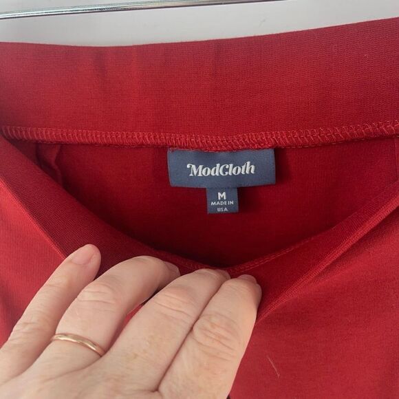 ModCloth Pleated skater Skirt Mini Flared Elastic Waist Stretch Red Size Medium - Picture 5 of 12